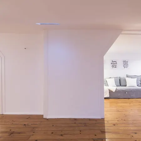 Apartment Bairro Alto 3 *